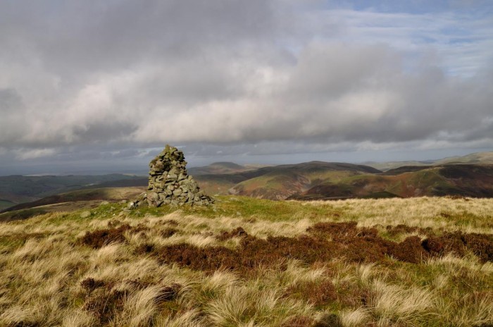 lonely cairn.jpg (206 KB)